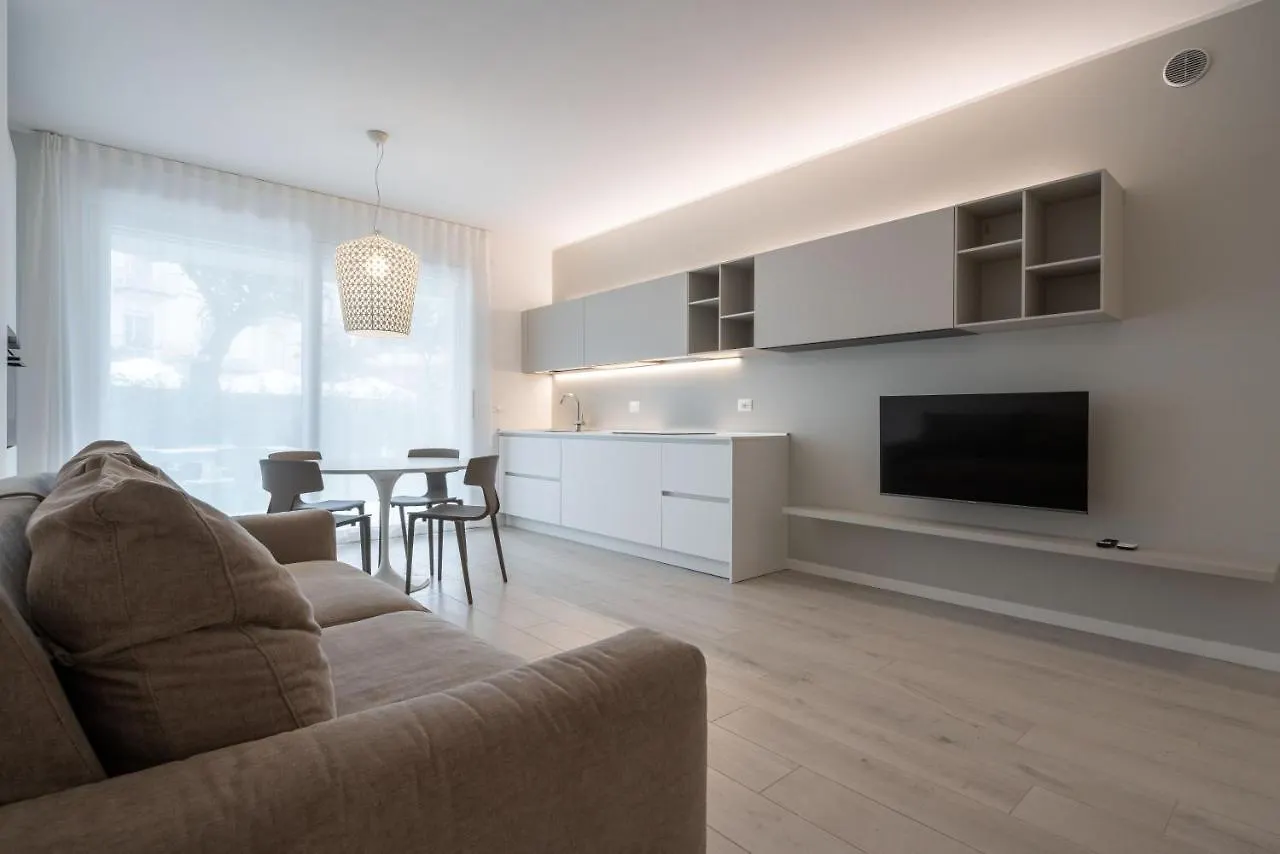 Light Palace 1 - Immobiliare Living Apartment Lido di Jesolo