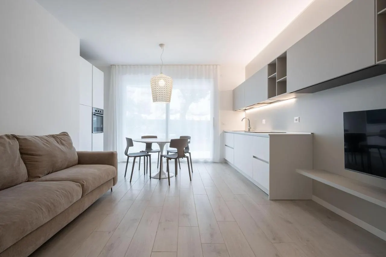 Light Palace 1 - Immobiliare Living Apartment Lido di Jesolo