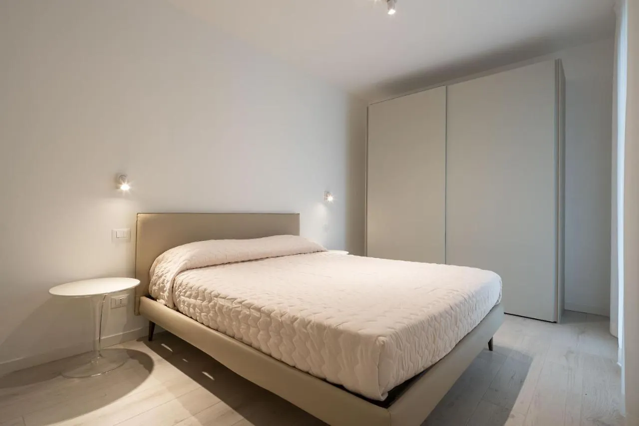 Light Palace 1 - Immobiliare Living Apartment Lido di Jesolo Italy