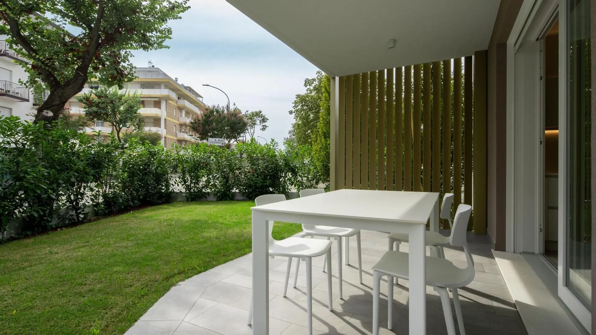 Light Palace 1 - Immobiliare Living Apartment Lido di Jesolo 0*,  Italy